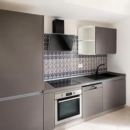 Di Fiore - Private Up To 10 Guests With Pool Sauna And Gym *