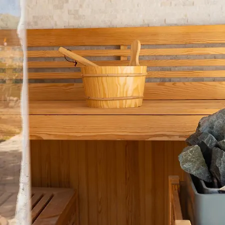 Di Fiore - Private Up To 10 Guests With Pool Sauna And Gym *