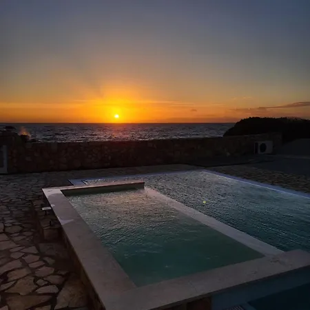 Di Fiore - Pool And Private Access Villa *
