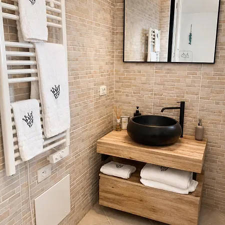 Di Fiore - Private Up To 10 Guests With Pool Sauna And Gym